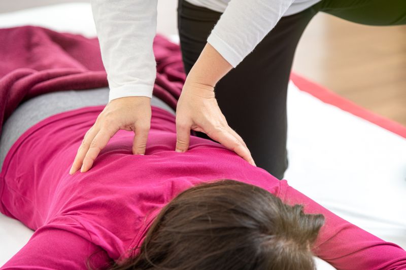 Shiatsu - Begegnung in Achtsamkeit und Stille. Jetzt mehr erfahren...